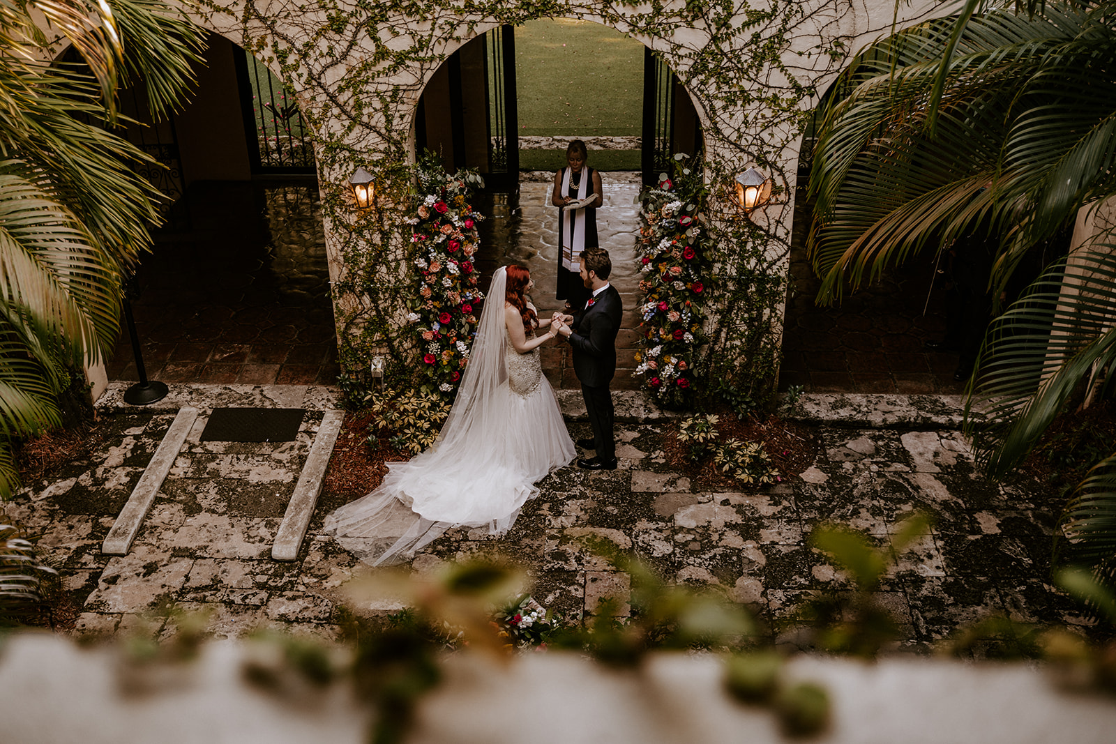 Couple says vows at Villa Woodbine wedding